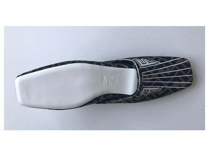 Fendi Freiheit Maultiere - vista 14