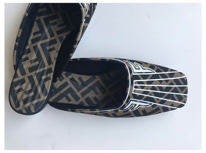 Fendi Freiheit Maultiere - vista 23