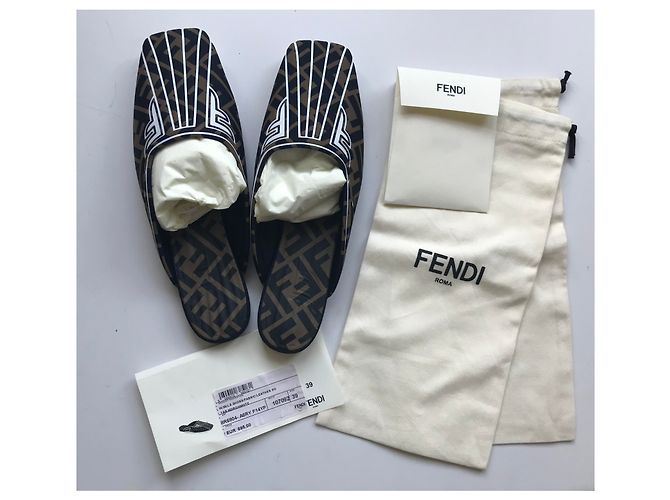Fendi Freiheit Maultiere - vista 27