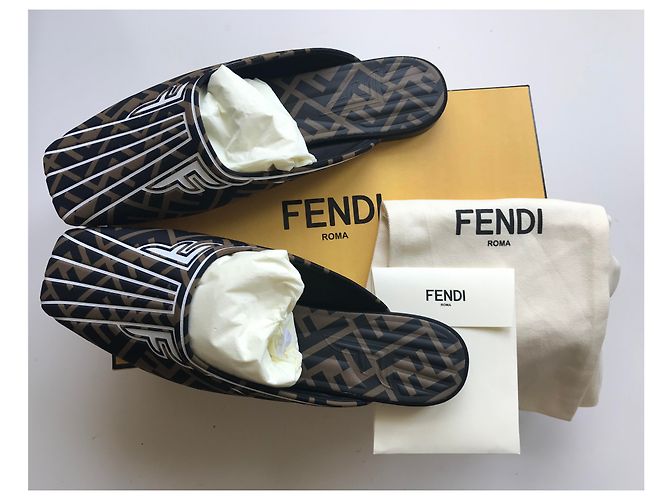 Fendi Freiheit Maultiere - vista 31