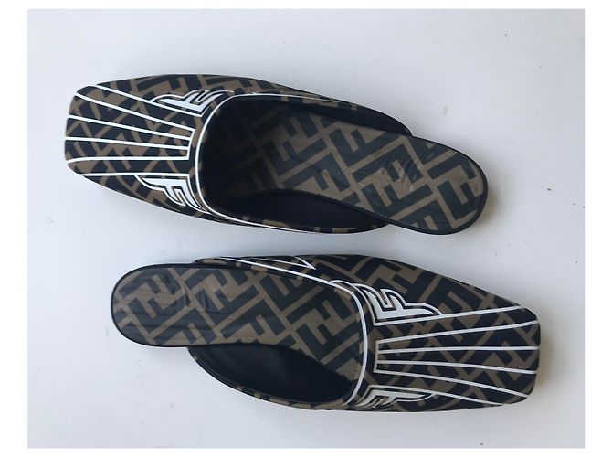 Fendi Freiheit Maultiere - vista 9