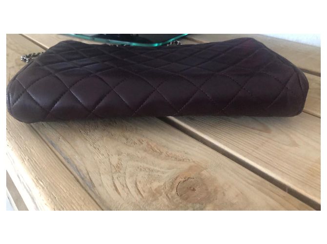 Pochette Chanel Timeless in agnello prugna - vista 6
