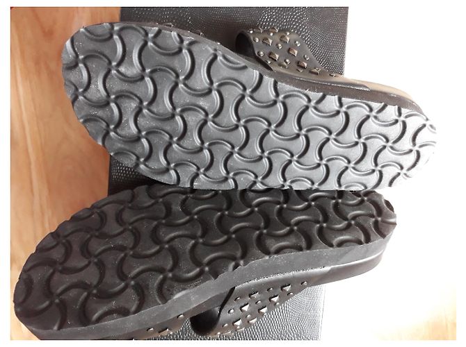 Sabot neri in pelle con borchie The Kooples Nero - vista 5