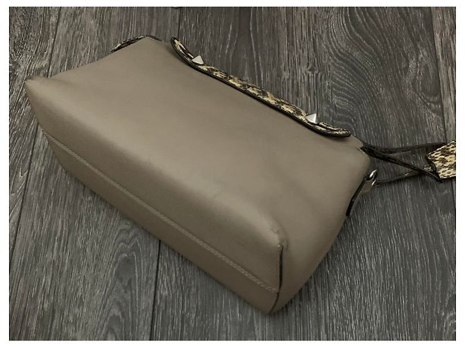 Fendi By The Way Tasche Leder Beige Grau Schlangen Details - Ansicht 5