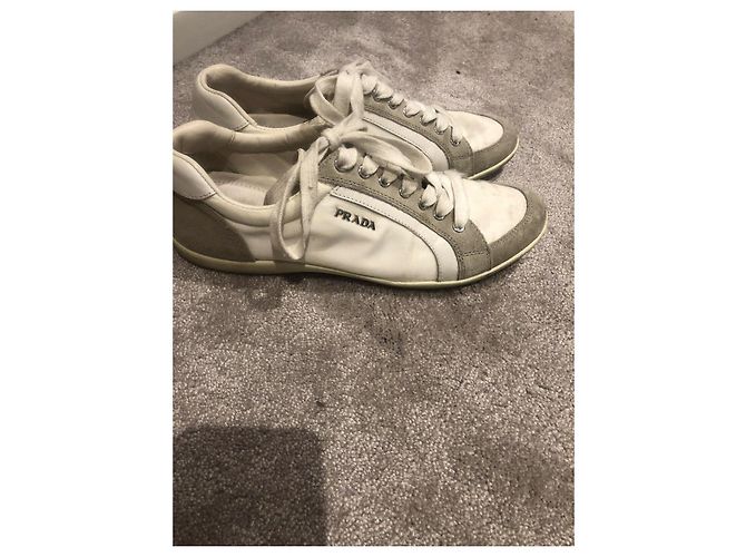 Sneakers Prada bianche e grigie in pelle e camoscio Bianco Grigio - vista 5