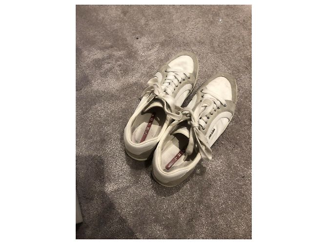 Sneakers Prada bianche e grigie in pelle e camoscio Bianco Grigio - vista 6