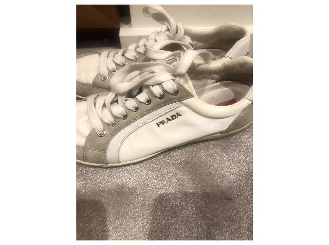 Sneakers Prada bianche e grigie in pelle e camoscio Bianco Grigio - vista 7