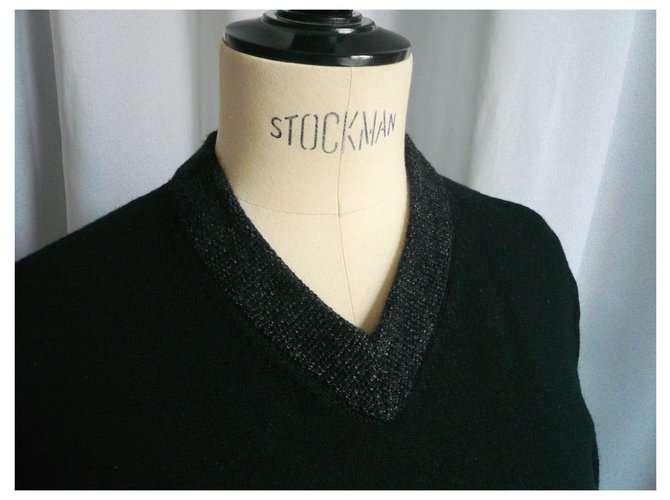 CHANEL UNIFORM Herrenpullover V schwarze Wolle Hervorragender Zustand TS - Ansicht 2