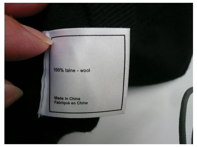 CHANEL UNIFORM Herrenpullover V schwarze Wolle Hervorragender Zustand TS - Ansicht 8