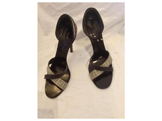 Tacones fendi zucca - vista 2