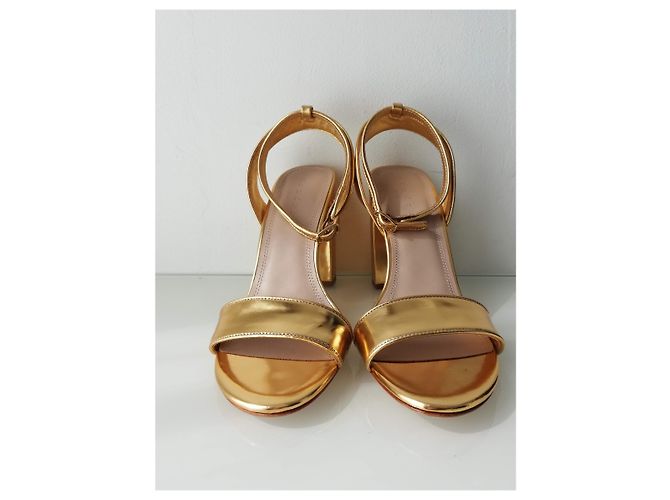 Sandali Sandro in pelle metallizzata oro D'oro - vista 9