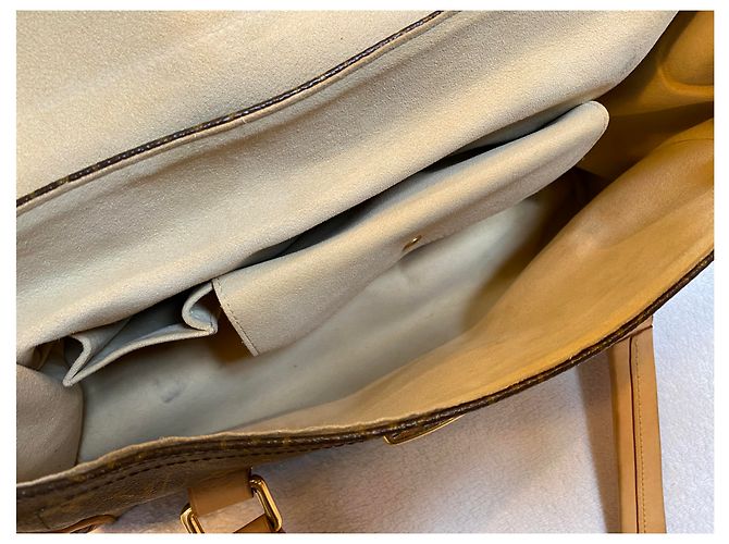 Borsa a tracolla Louis Vuitton Beverly GM Marrone - vista 12