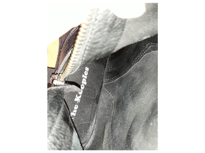 Botas Biker The Kooples de cuero negro con calaveras plateadas - vista 7