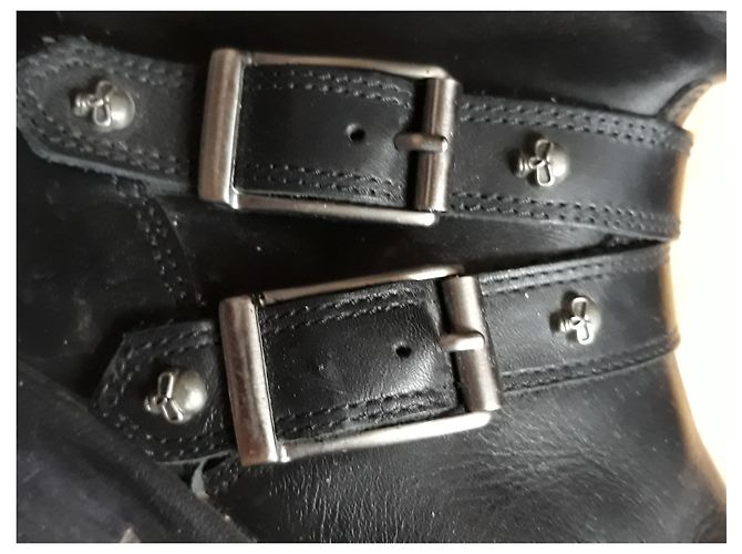Botas Biker The Kooples de cuero negro con calaveras plateadas - vista 8
