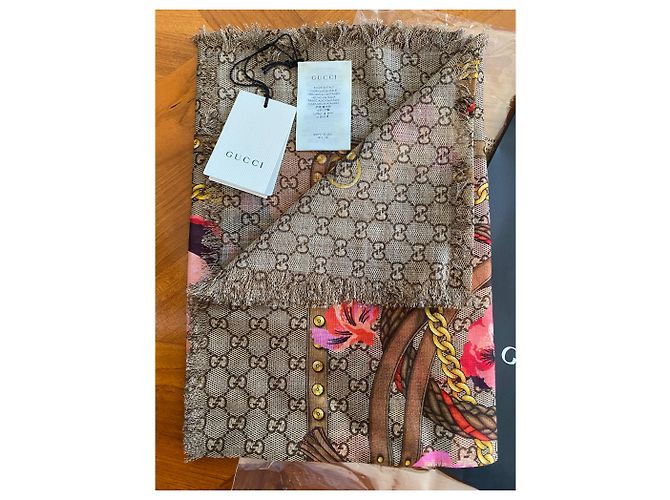 GUCCI-SCHAL NEU - Ansicht 4
