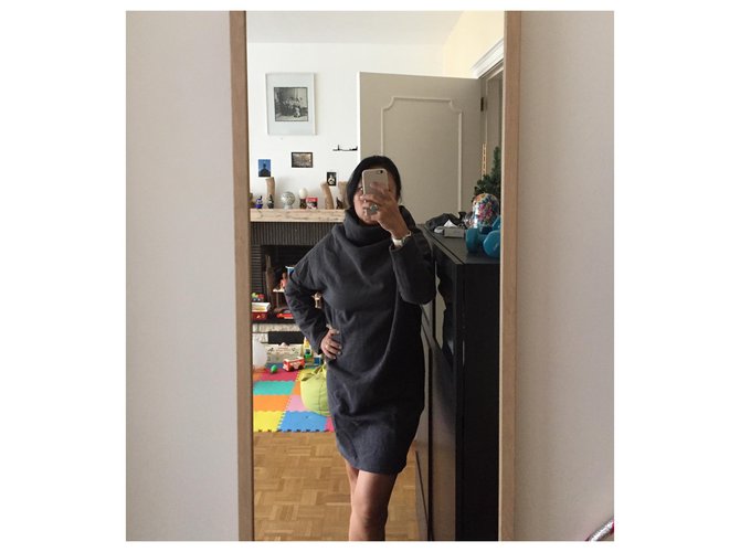 Übergroßes Pulloverkleid von Cacharel Anthrazitgrau - Ansicht 2