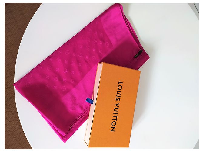 Bufanda Monaco Louis Vuitton Fucsia - vista 2