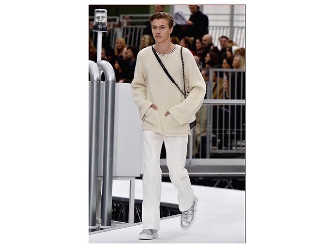CHANEL Pull écru cachemire épais TL - vue 2