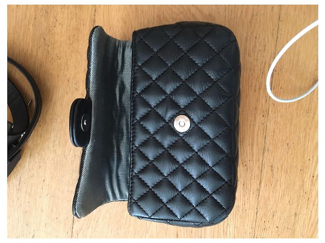 UNIFORME DELLA BORSA A CINGHIA DI CHANEL Nero - vista 5
