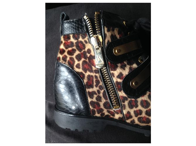 Bottines Albano en cuir python noir - vue 8