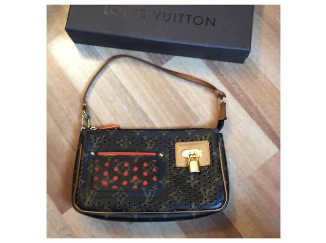 Pochette Louis Vuitton Marrone in Tela - vista 7