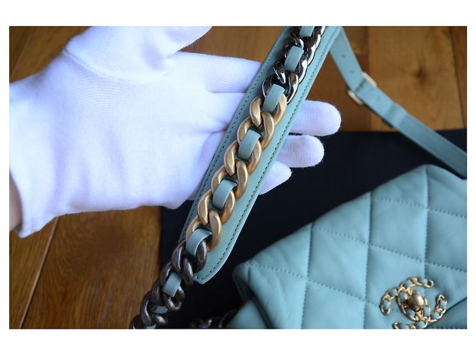 Chanel 19 Chanel Tasche 19 mini Blau Golden Hellblau Türkis - Ansicht 15