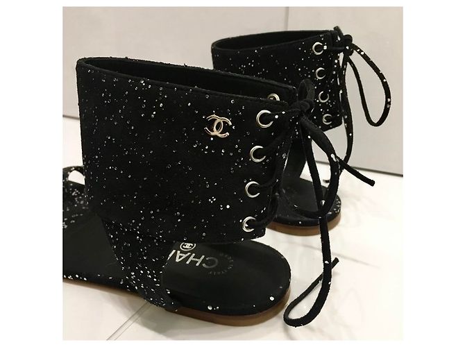 Sandali Chanel in camoscio di capra nero con micro glitter argento - vista 4