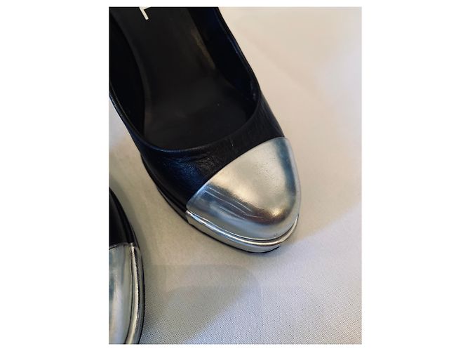 Décolleté Chanel in pelle nera con tacco 10 cm Nero - vista 7