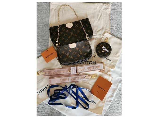 LOUIS VUITTON Multi Pochette Accessoires Monogram - vista 3