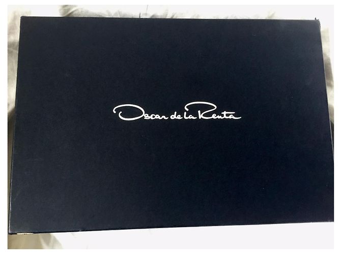Oscar de la Renta Sandali bandage in vernice nera e oro Nero D'oro - vista 11