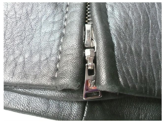LOUIS VUITTON Silver iridescent anthracite leather jacket very good condition T40 - view 5