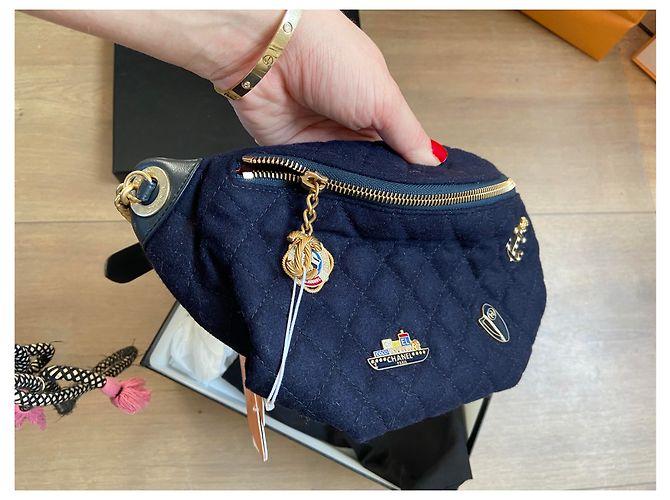 Marsupio Chanel edizione limitata Hamburg-Paris blu scuro cotone - vista 5