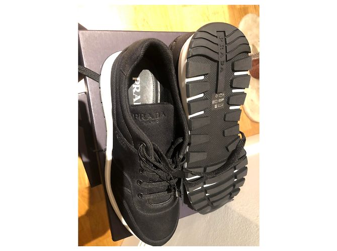 Sneakers Prada nuove - vista 3