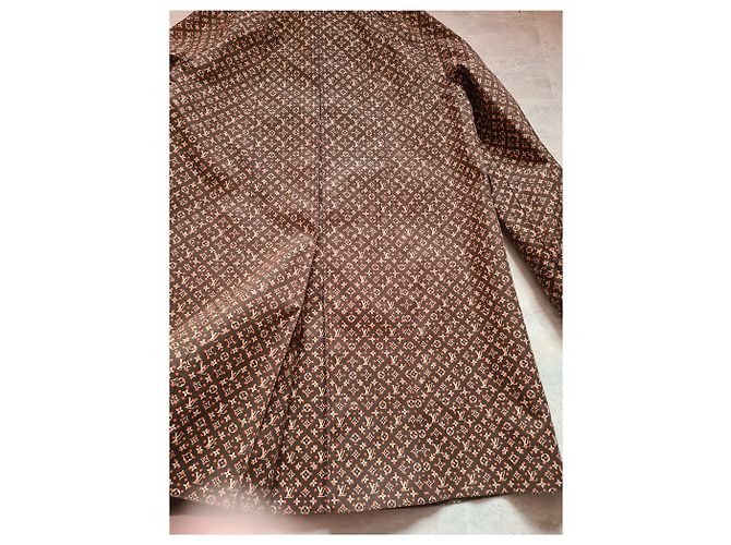 Nueva gabardina de Louis Vuitton nunca usada Castaño - vista 22
