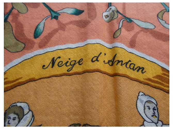 chale hermès neve d'altri tempi 140X140 Cashmere / seta Arancione - vista 4