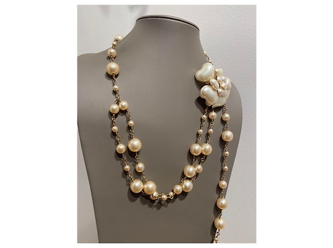 Chanel Collares largos Beige Dorado - vista 4