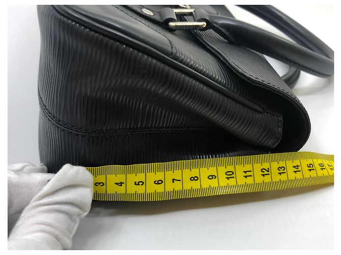 Louis Vuitton Borsa Segur in Pelle Epi Nera Nero - vista 17