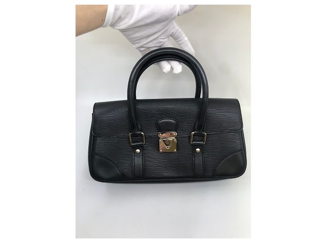 Louis Vuitton Borsa Segur in Pelle Epi Nera Nero - vista 2