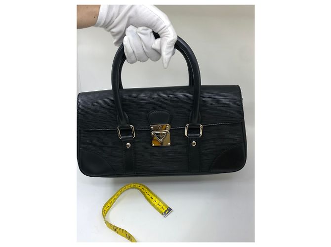 Louis Vuitton Borsa Segur in Pelle Epi Nera Nero - vista 20