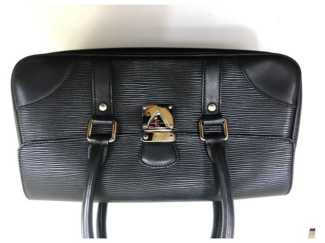 Louis Vuitton Borsa Segur in Pelle Epi Nera Nero - vista 3