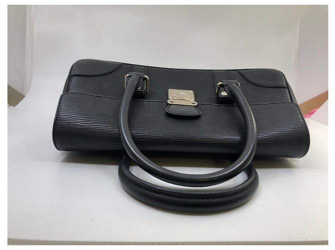 Louis Vuitton Borsa Segur in Pelle Epi Nera Nero - vista 9
