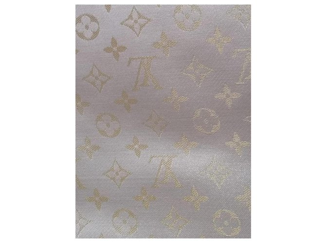 Louis Vuitton Il monogramma Louise Vuitton risplende Beige - vista 2