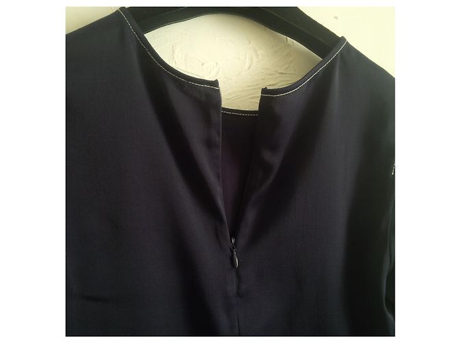 Vintage Minimal design top with contrasting white stitching. Navy blue Dark blue - view 6