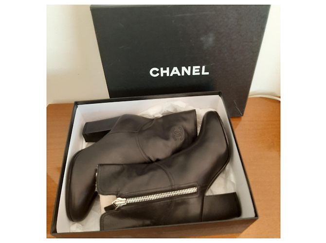 Chanel Stivaletto in pelle con pelo Nero - vista 5