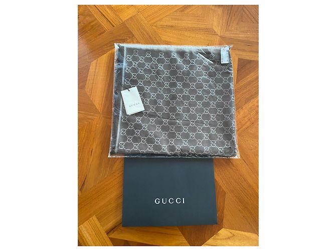 Schal Gucci. NEU - Ansicht 2