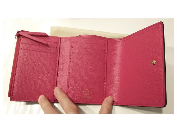 Louis Vuitton Victorine Wallet. Weihnachtskollektion 2020 Gold hardware - Ansicht 2