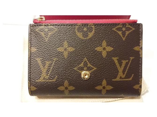 Louis Vuitton Victorine Wallet. Weihnachtskollektion 2020 Gold hardware - Ansicht 5