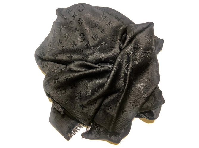Louis Vuitton Monogram schwarzer Schal - Ansicht 6