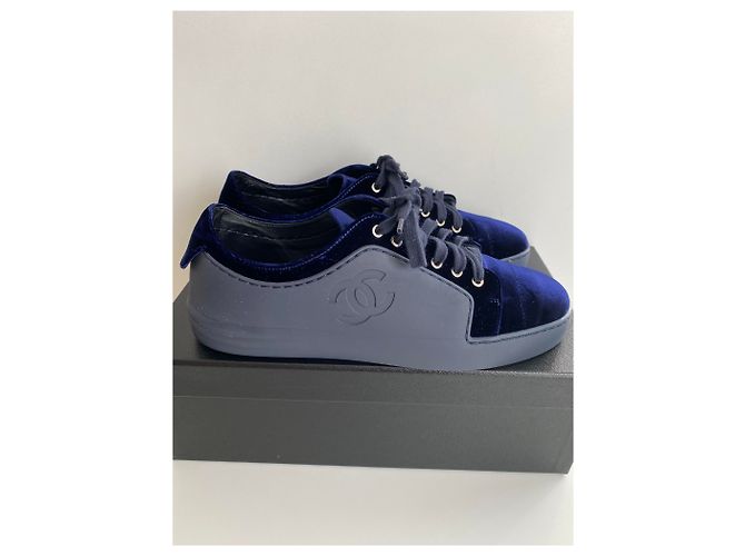 Sneakers Chanel in pelle / velluto , notte Blu . taille 40,5 Blu navy - vista 3