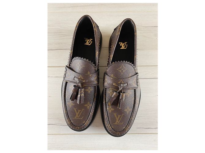 Louis Vuitton Mocassino Voltaire Marrone - vista 5